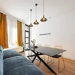 Vakantiehuis Stylish In The Heart Of Antwerp - Sleeps 9 Mellet