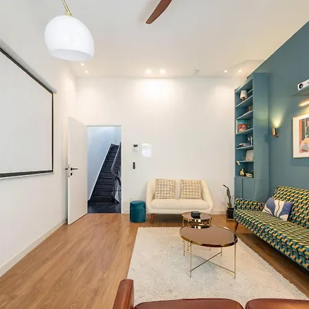 Stylish In The Heart Of Antwerp - Sleeps 9