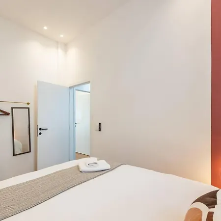 Stylish In The Heart Of Antwerp - Sleeps 9
