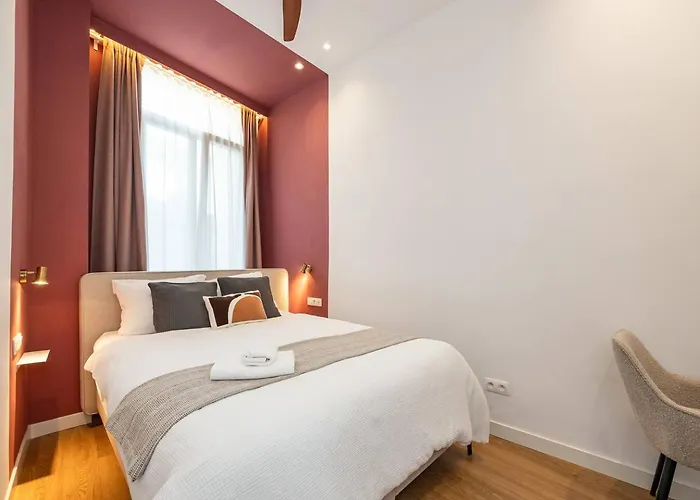 Stylish In The Heart Of Antwerp - Sleeps 9 Holiday home
