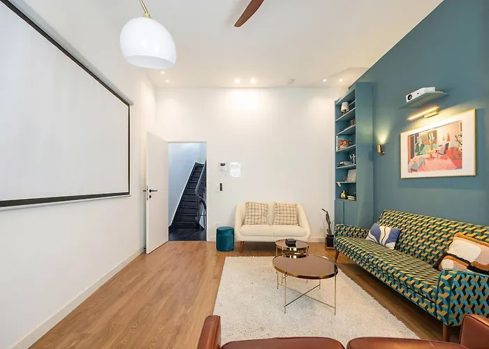 Stylish In The Heart Of Antwerp - Sleeps 9