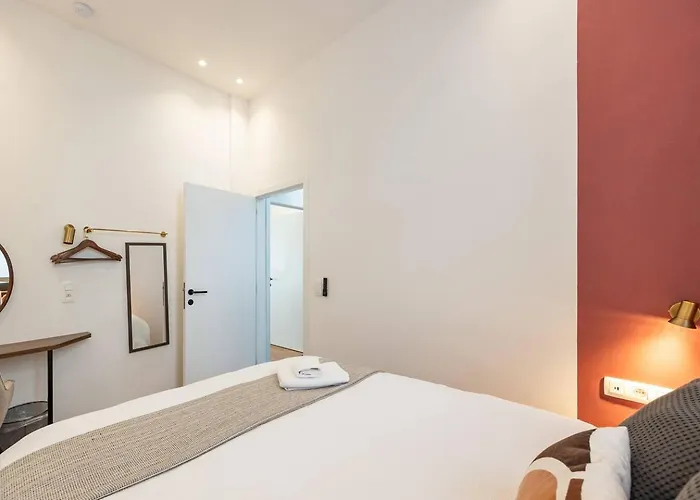 Stylish In The Heart Of Antwerp - Sleeps 9