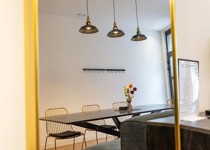 Stylish In The Heart Of Antwerp - Sleeps 9 Holiday home Mellet